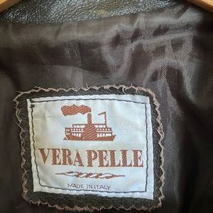 Beautiful VINTAGE Italian 3/4 length coat by Vera Pelle